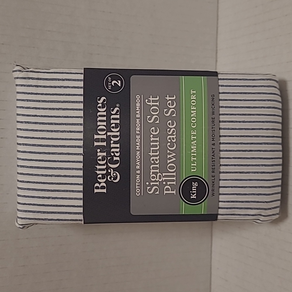NWT Pair of Better Homes and Gardens Signature Soft King Size Pillowcases